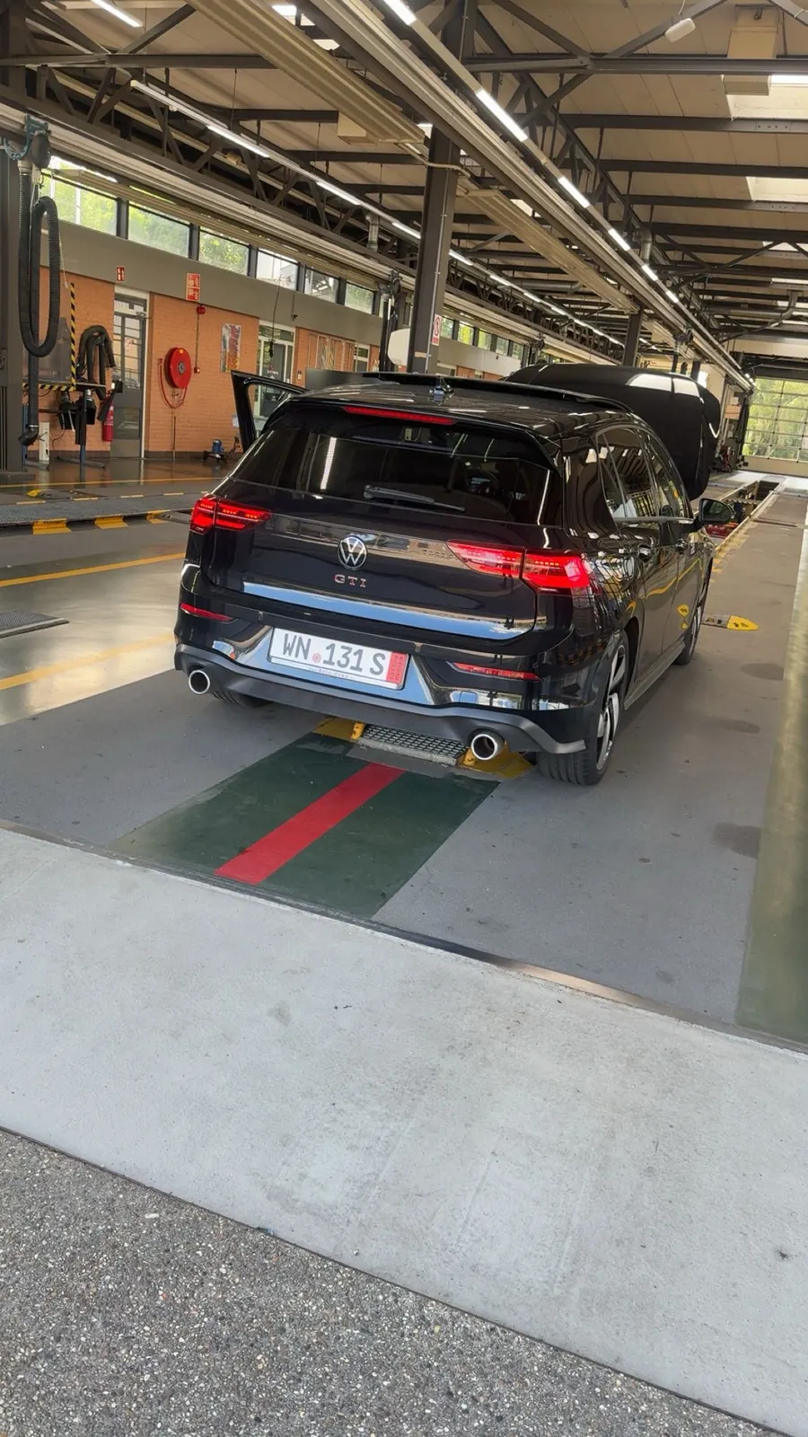 Volkswagen Golf GTI tijdens het importtraject
